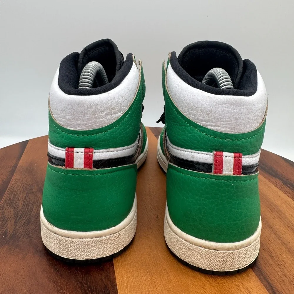 Nike Air Jordan 1 High Lucky Green Womens 7 Basketball Athletic Sneakers‎